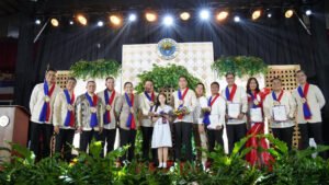 MAYOR NATIVIDAD, NANGUNA SA PANUNUMPA SA KATUNGKULAN NG MGA BAGONG OPISYAL NG LUNGSOD NG MALOLOS